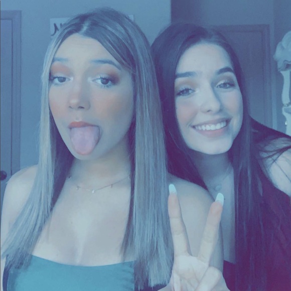 Meet your Posher, Marissa - Picture 1 of 1